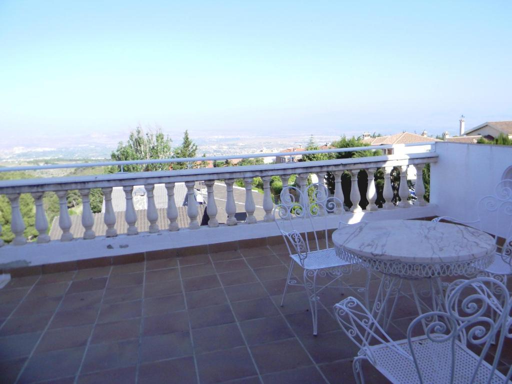 Apartamentos Turisticos Cumbres Verdes La Zubia Szoba fotó